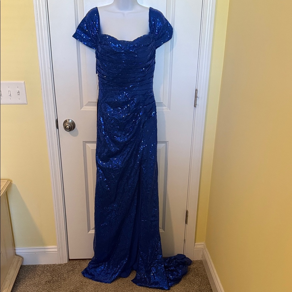 Elegant Blue Sequin Evening Gown